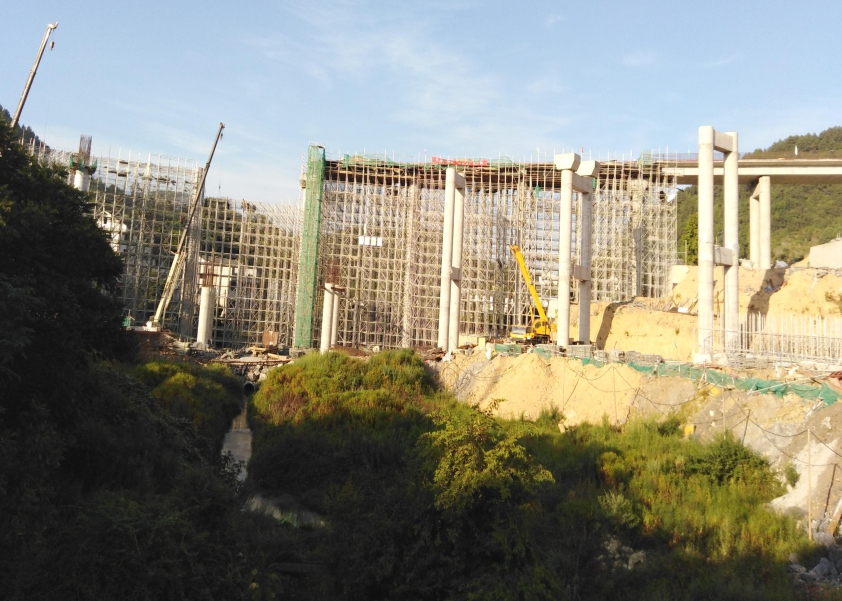 中铁建大桥局彭酉高速