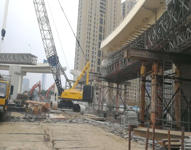 上海浦建卢浦大桥引桥贝雷拆除