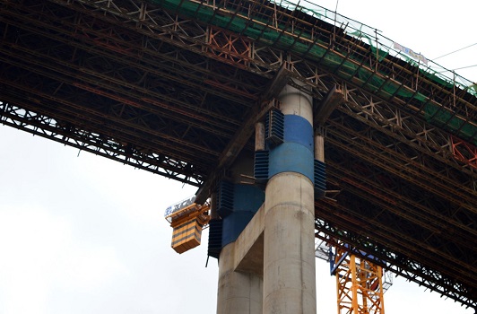 贵州钢栈桥租赁教你防止墩柱顶部出现水平裂缝问题
